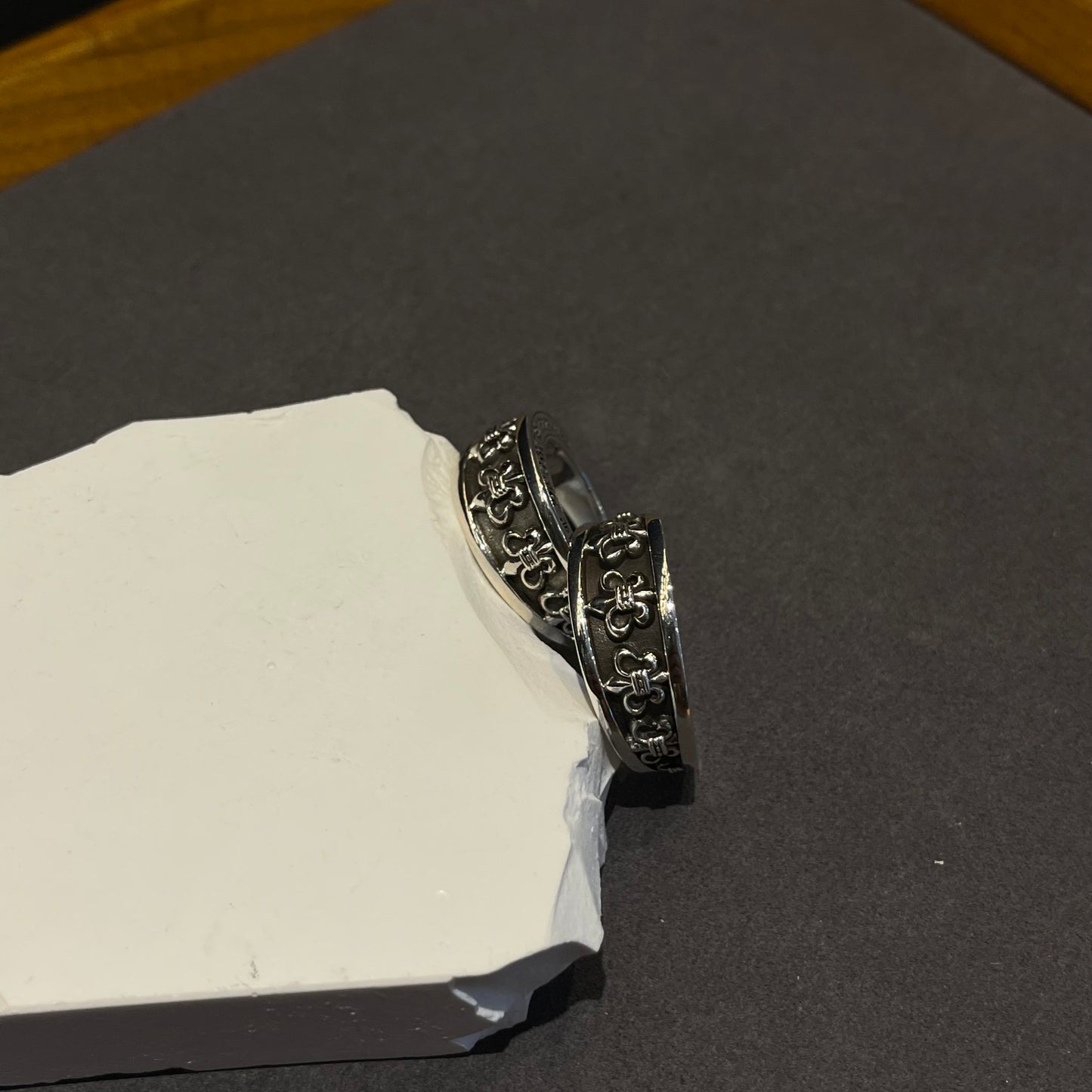 1:1 Chrome Hearts Scout Flower Asymmetrical Ring