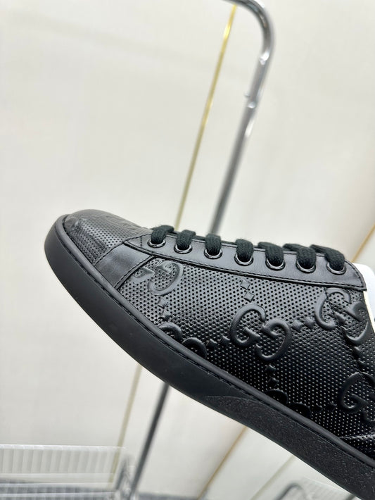 1:1 Gucci Black sneakers