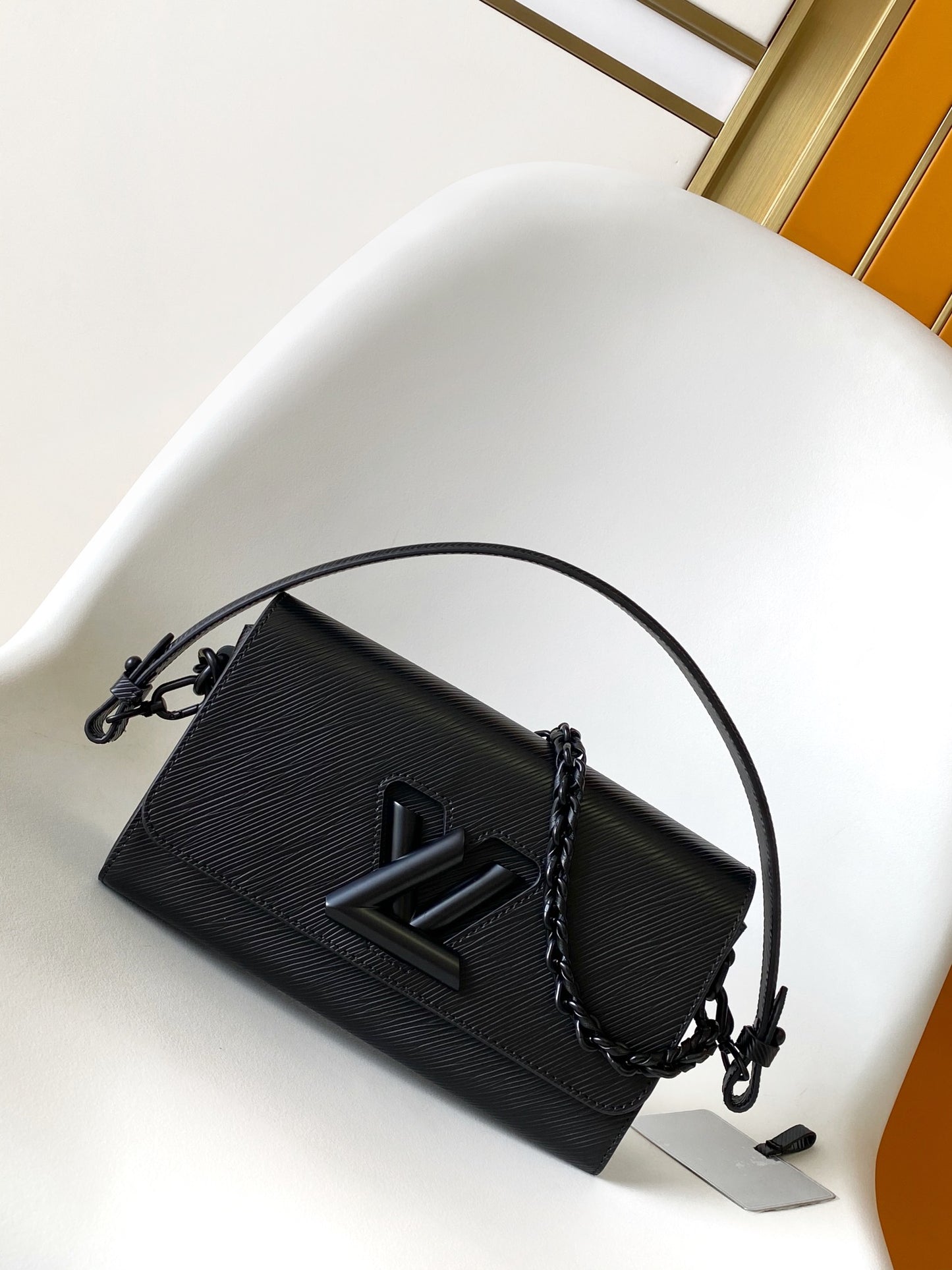 Top-tier Warrior Water Ripple Chain Bag