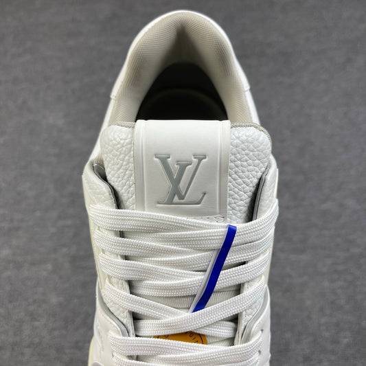 1:1 LV Beige Trainer Couple Sneakers