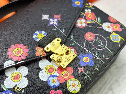 Top quality Black POCHETTE MÉTIS