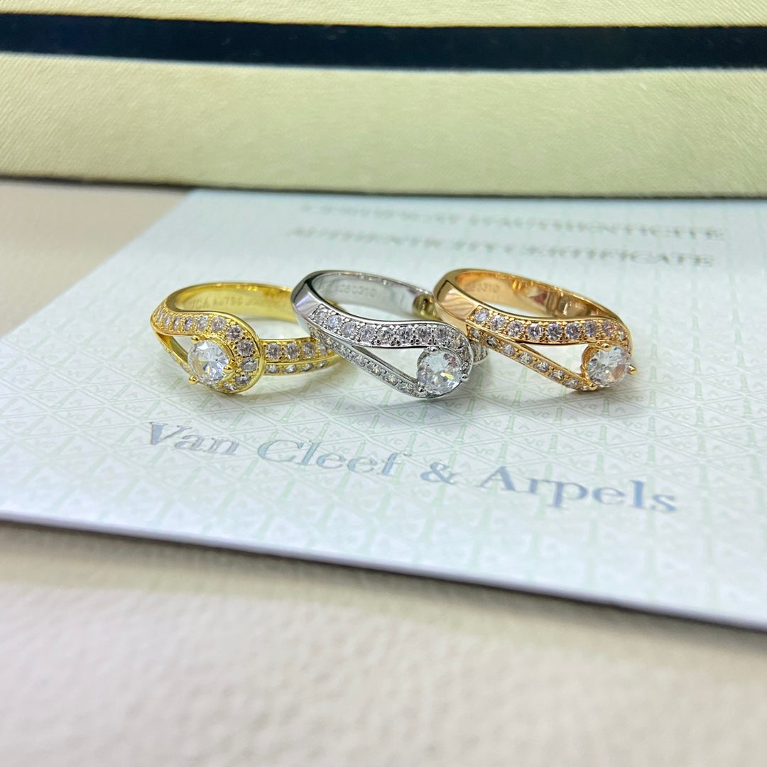1:1 Van Cleef & Arpels engagement rings