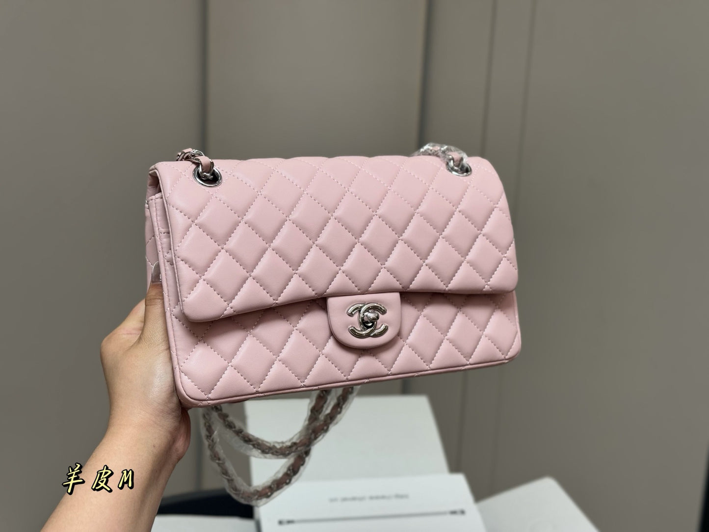 1:1 Pink Chanel CF