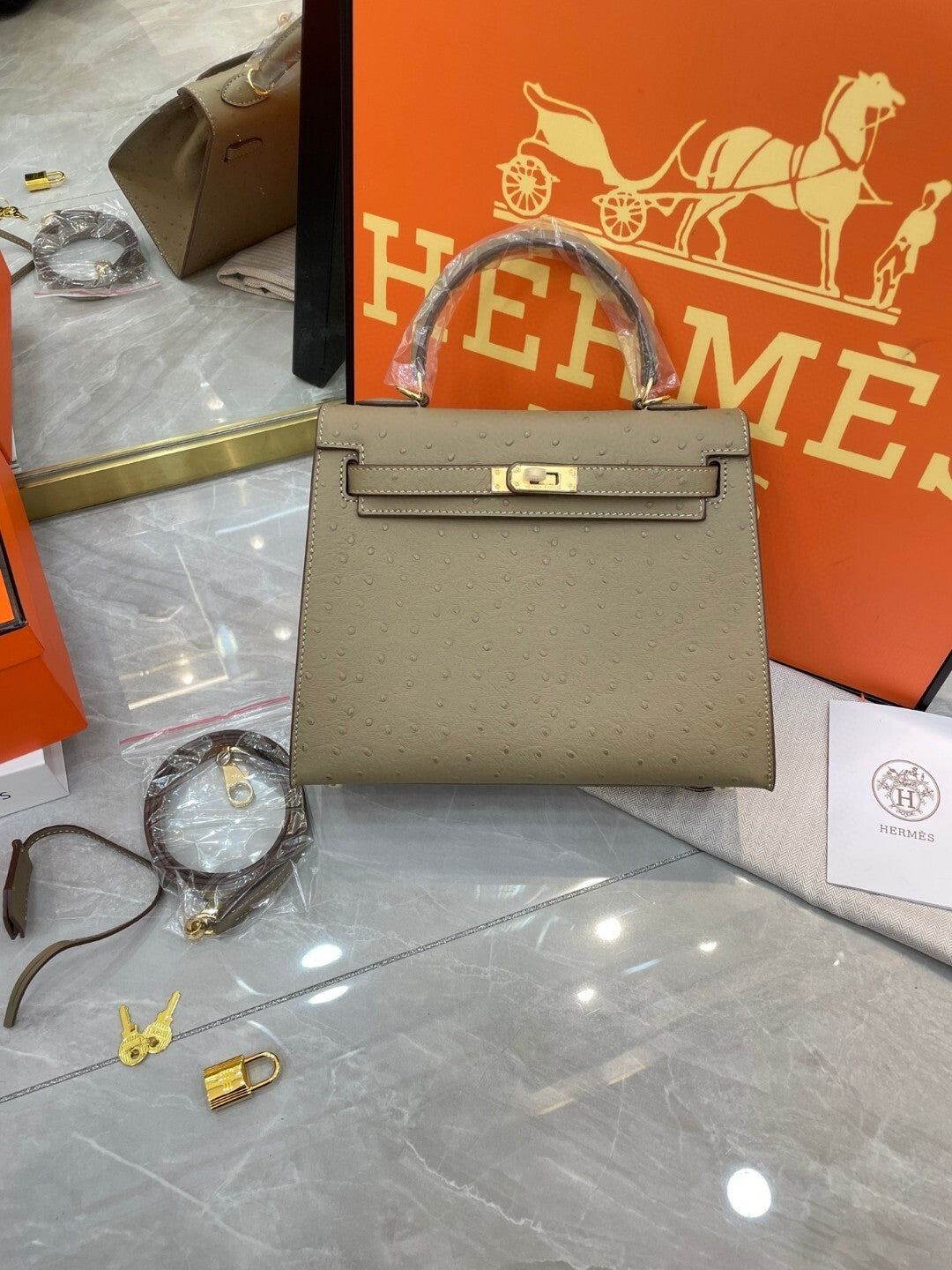 1:1 Hermes Kelly 25 Ostrich pattern