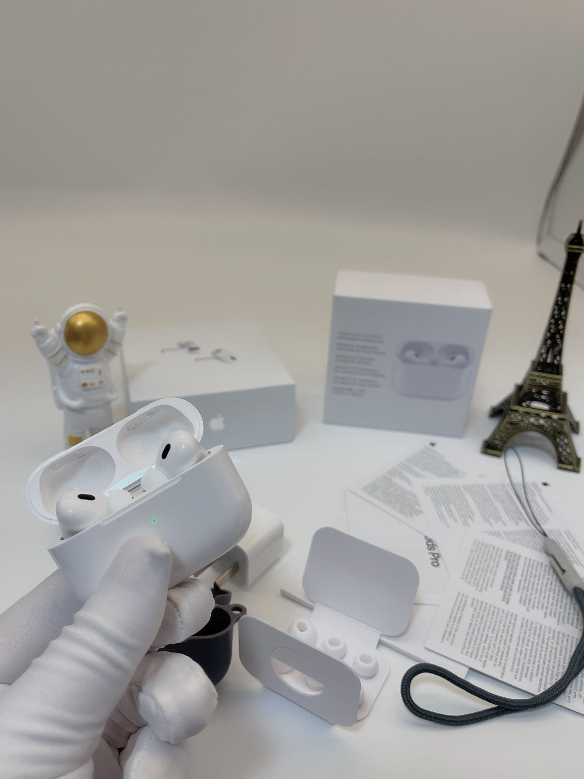 AirPods Pro 2 (5th generation) 1:1 Mirror quality