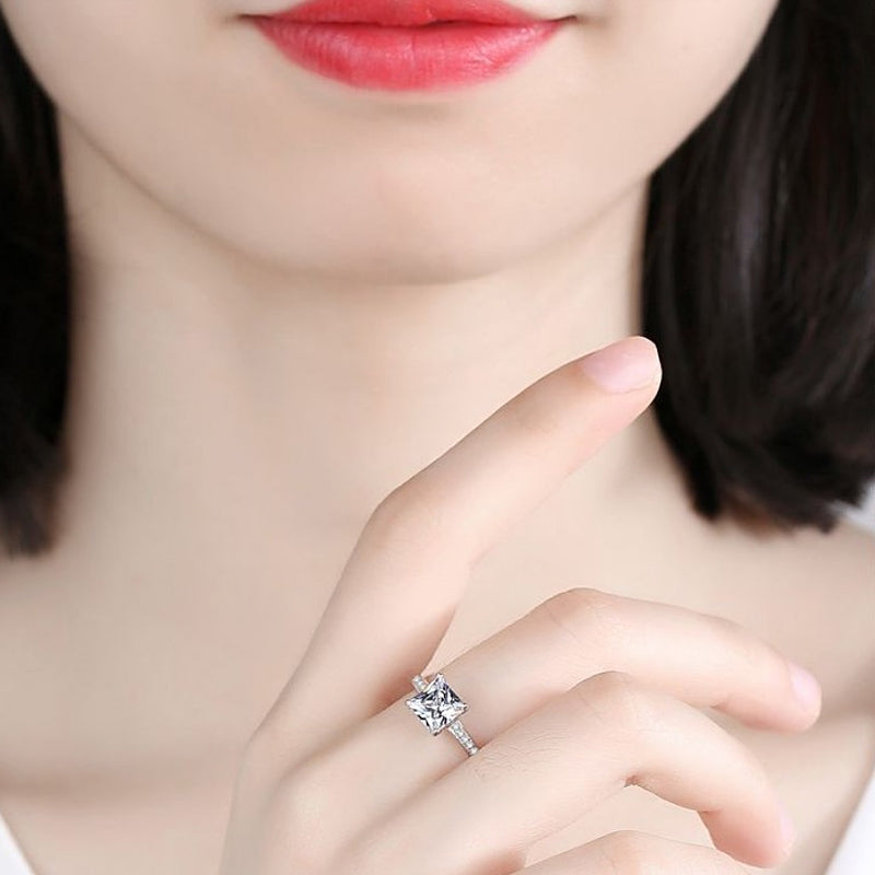 1-carat moissanite ring