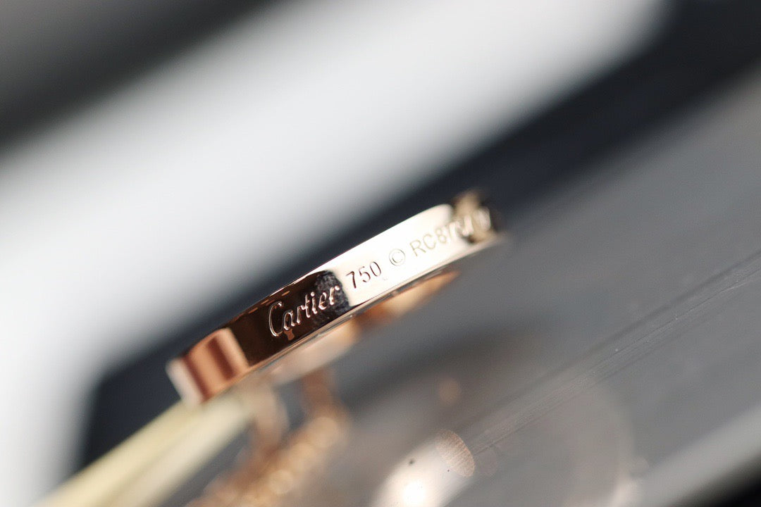 1:1 Cartier Gold diamond-free Big Cake Necklace