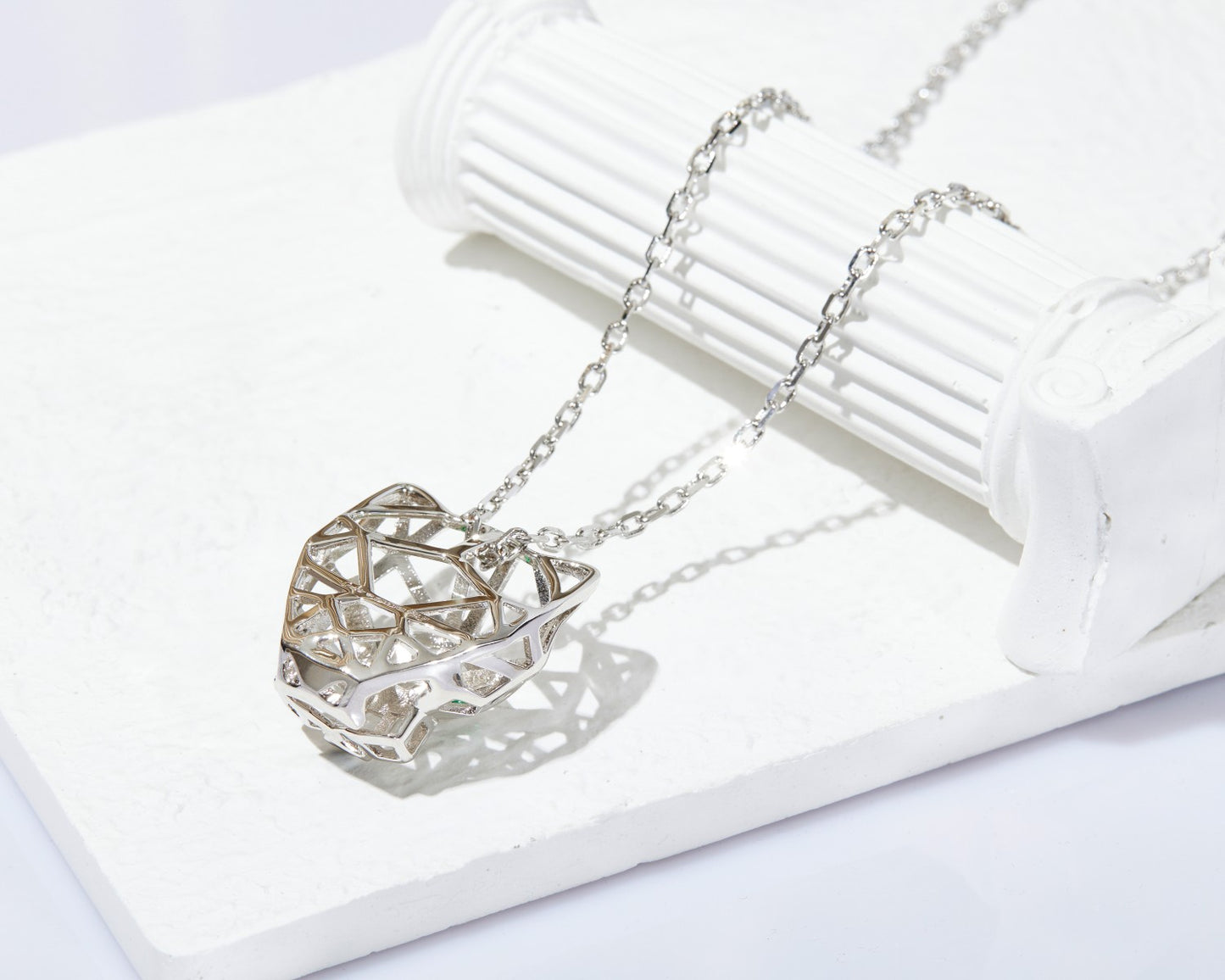 1:1 Cartier openwork panther necklace