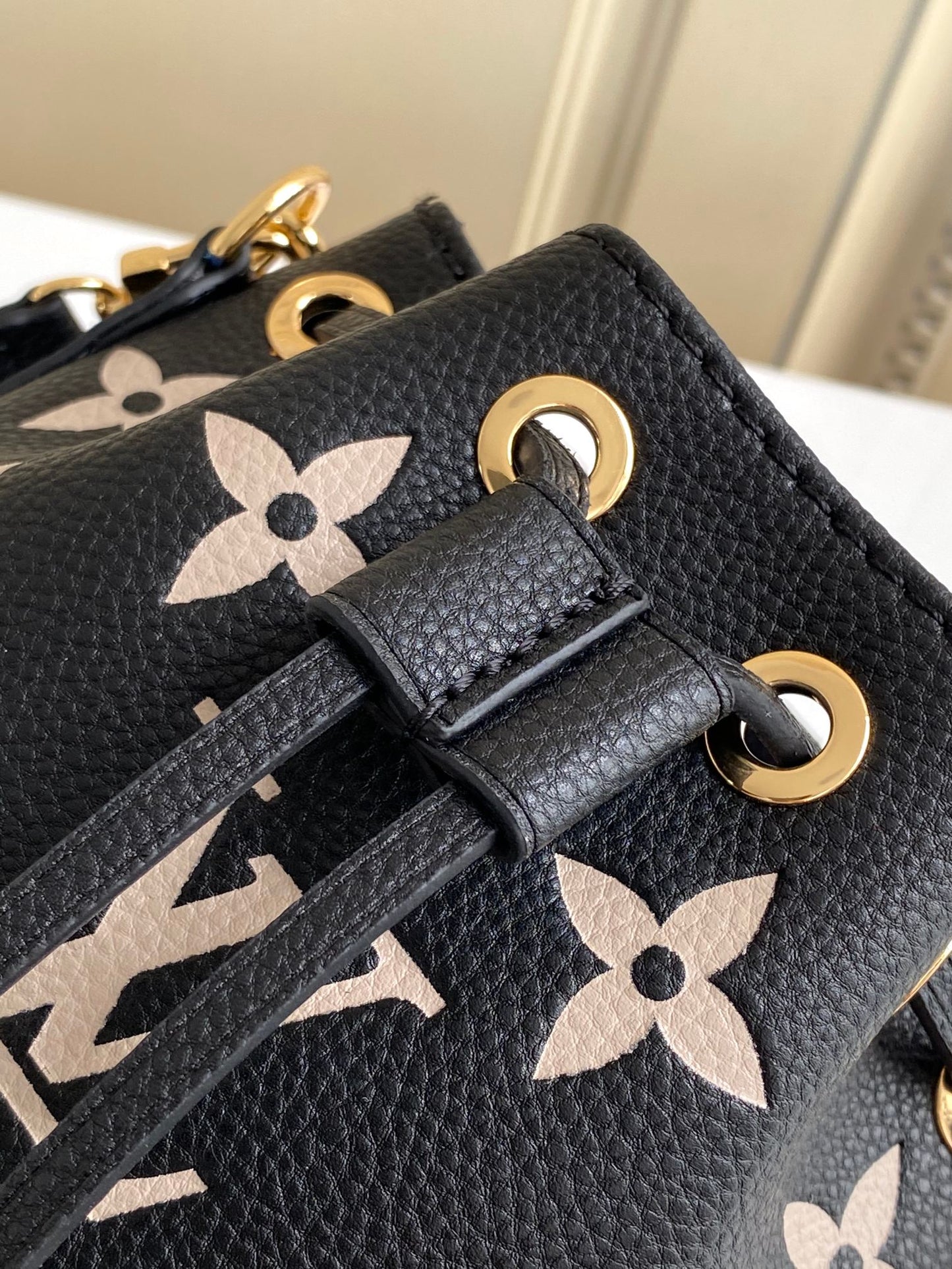 1:1 Black Nano Noé Bucket Bag