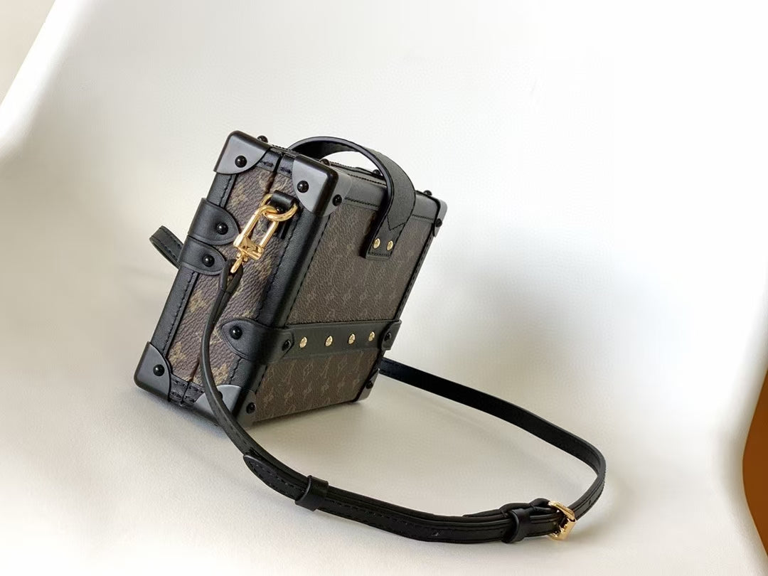 Top-tier Petite Malle Monogram