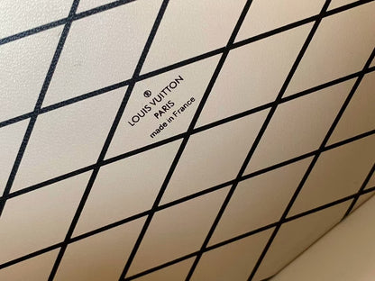 Top-tier Petite Malle Monogram