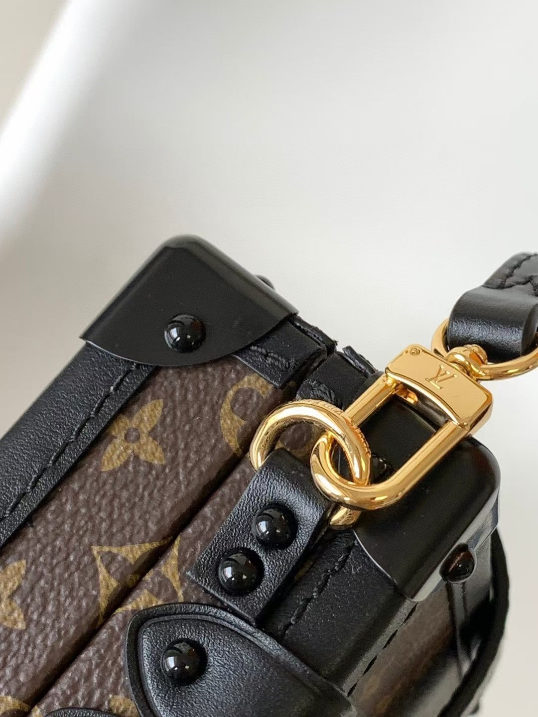 Top-tier Petite Malle Monogram