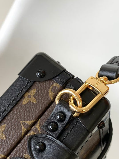 Top-tier Petite Malle Monogram