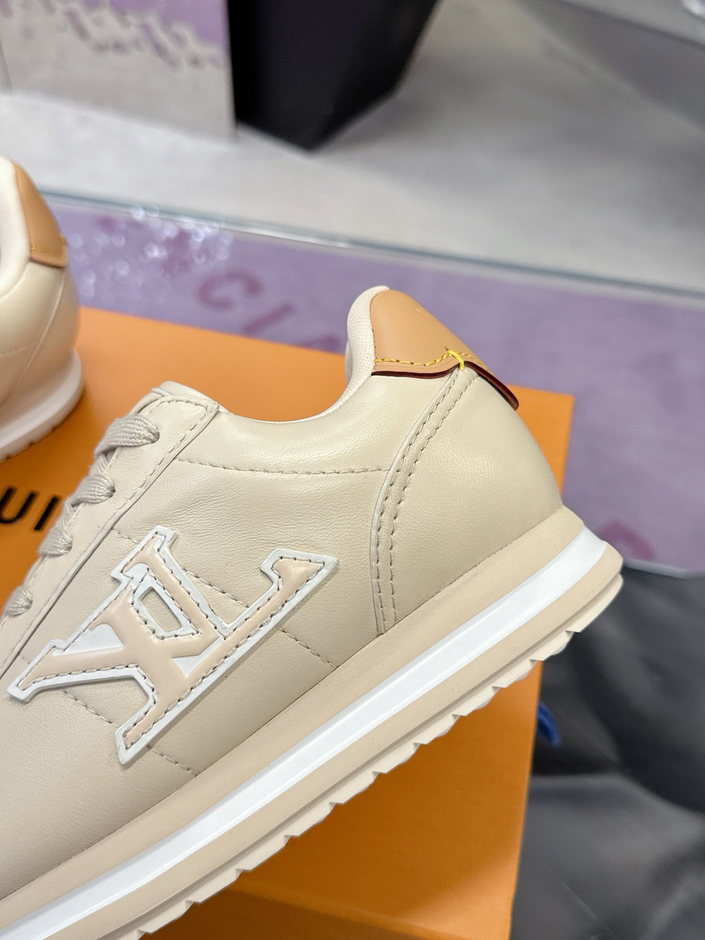 1:1 Lv Buttersoft Brown Forrest Gump Shoes