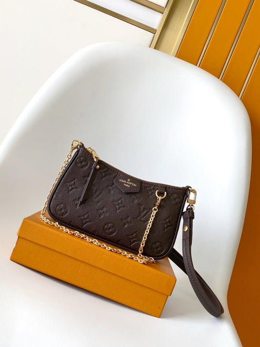 Original quality  Easy pouch in a chain