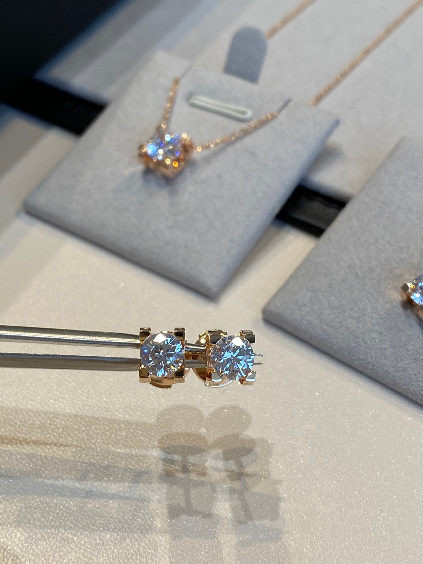 1:1 Cartier Moissanite horn earrings