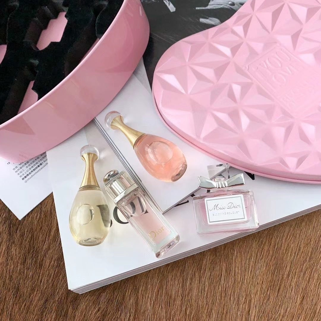 1:1 Dior Limited Edition Heart-Shaped Tin Box Perfume Sample Set