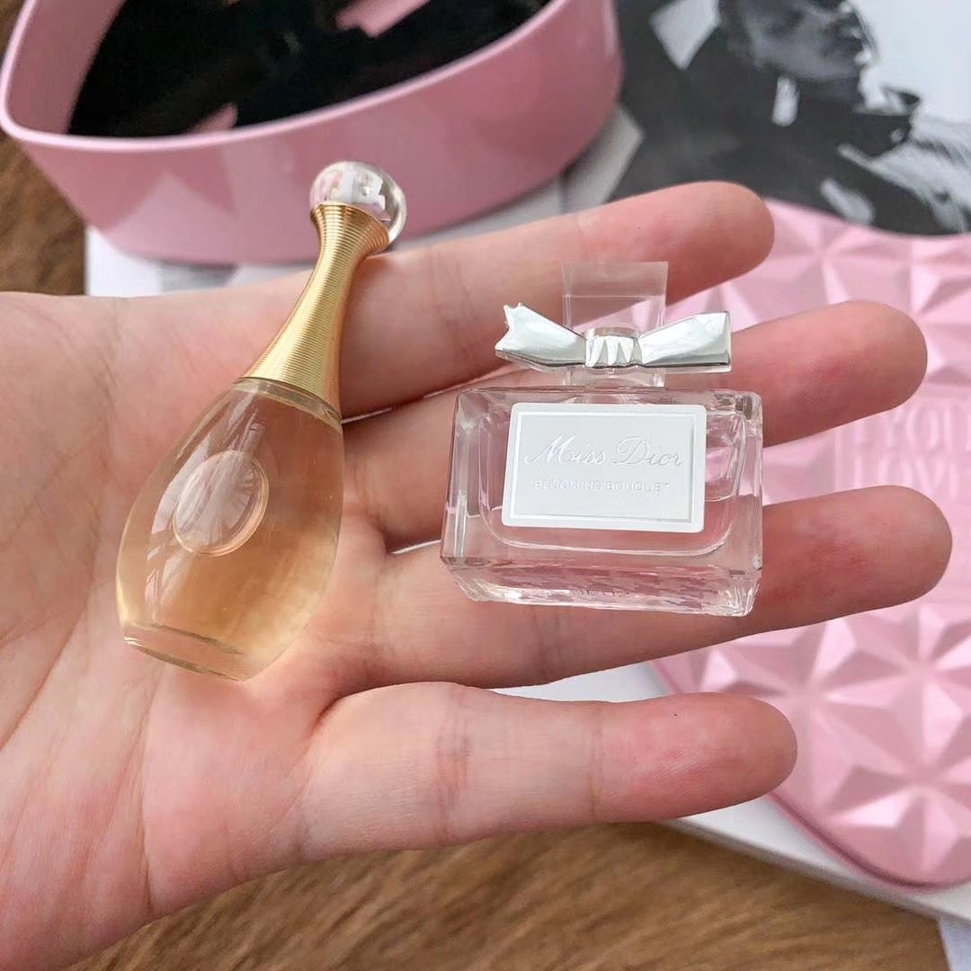 1:1 Dior Limited Edition Heart-Shaped Tin Box Perfume Sample Set