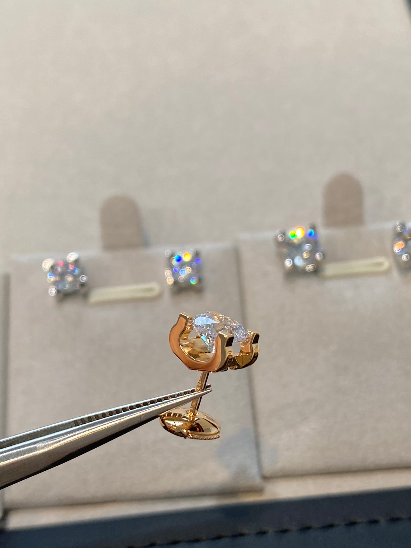 1:1 Cartier Moissanite horn earrings