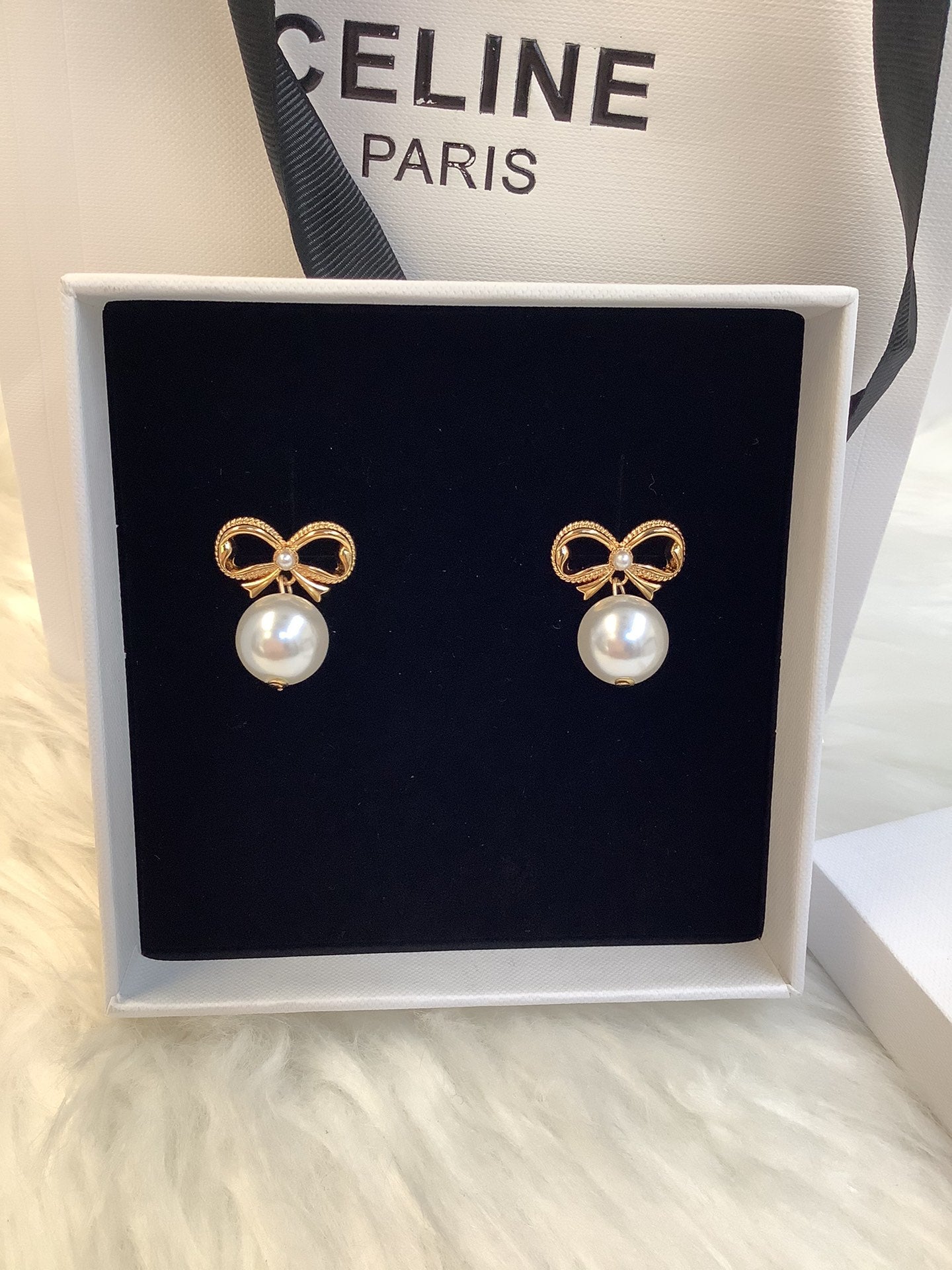 1:1 Celine pearl stud earrings