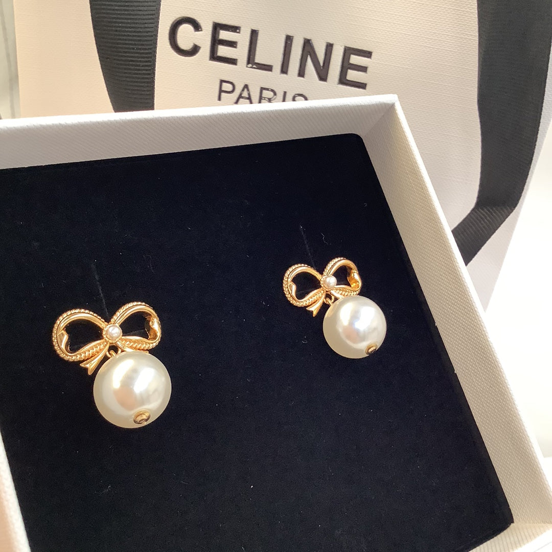 1:1 Celine pearl stud earrings