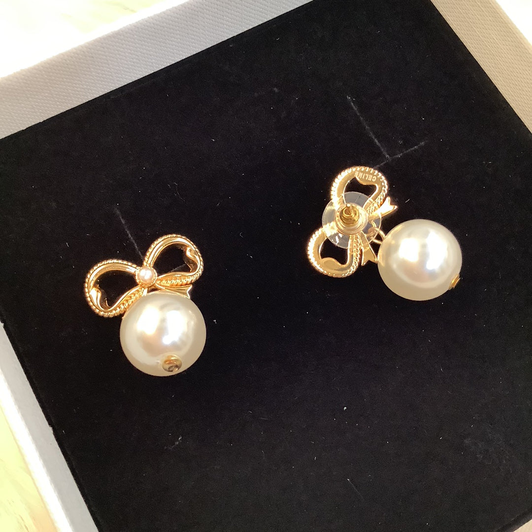 1:1 Celine pearl stud earrings