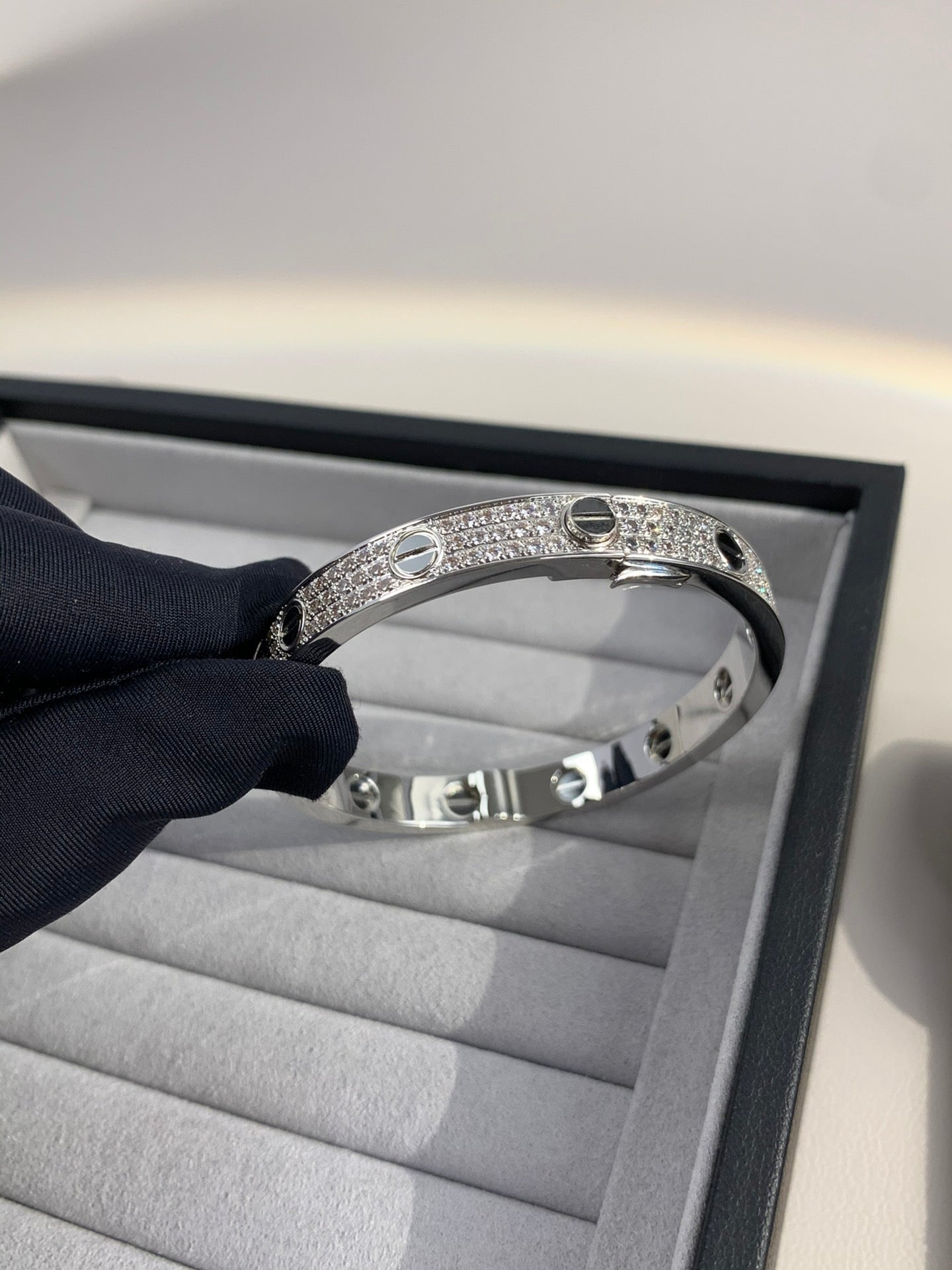 1:1 Cartier black stud love bracelet