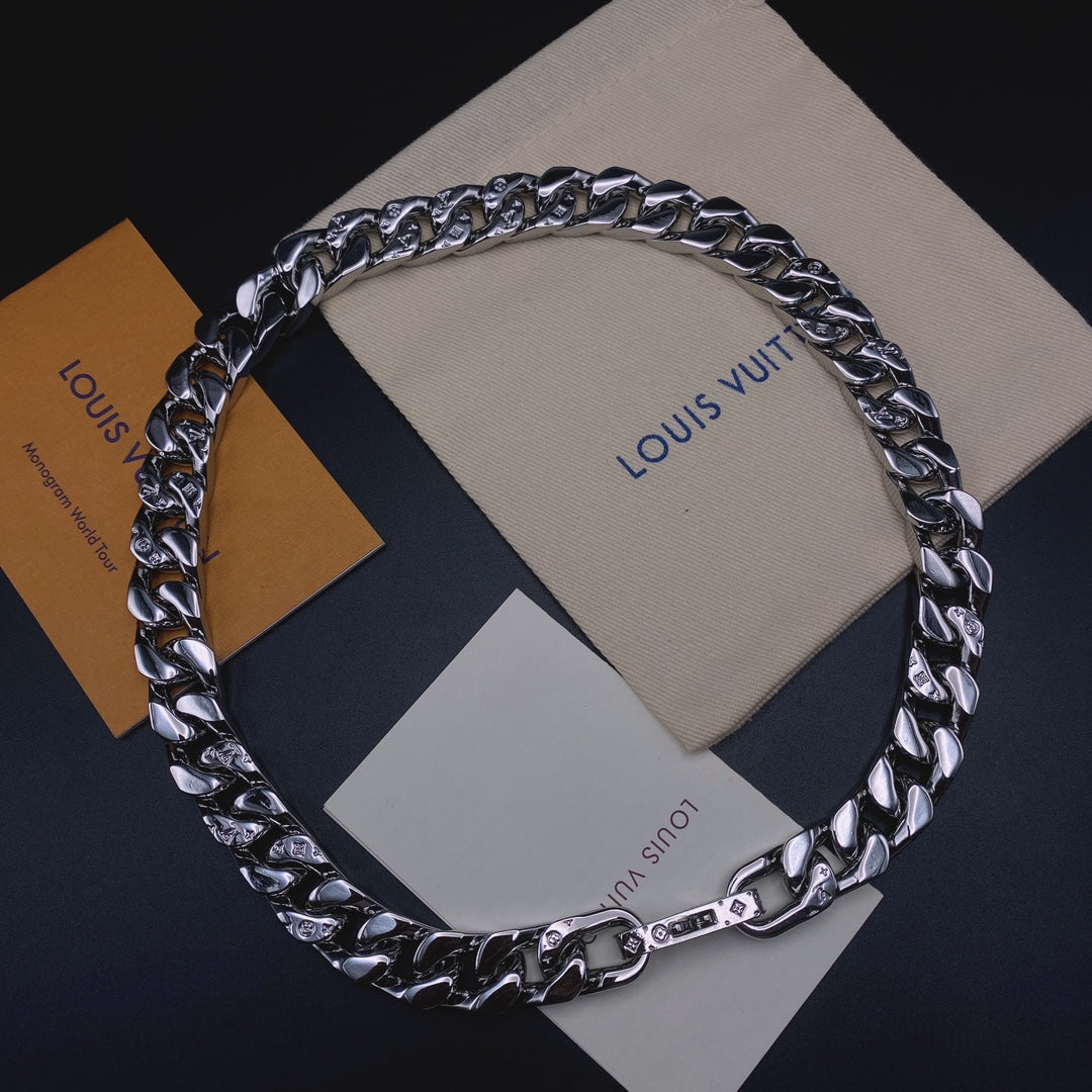 1:1 LV Chain Links steel logo necklace/bracelet