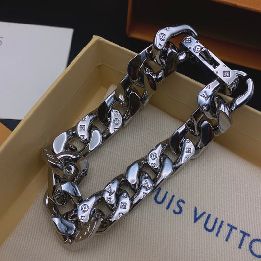 1:1 LV Chain Links steel logo necklace/bracelet