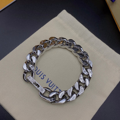 1:1 LV Chain Links steel logo necklace/bracelet