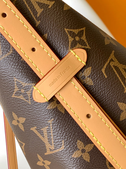 1:1 Lv  Monogram CarryAll