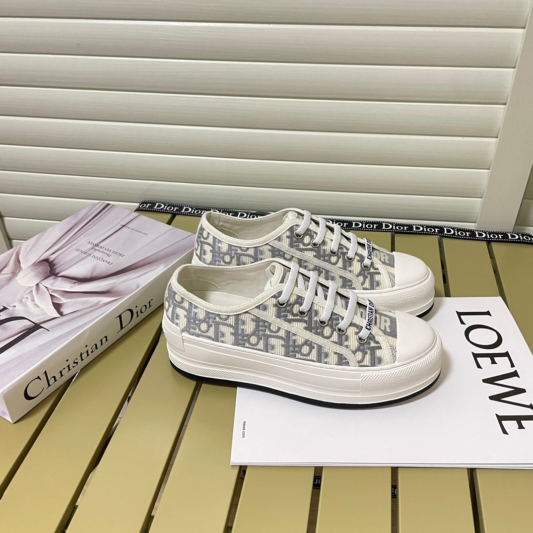 1:1 Dior platform embroidered canvas sneakers