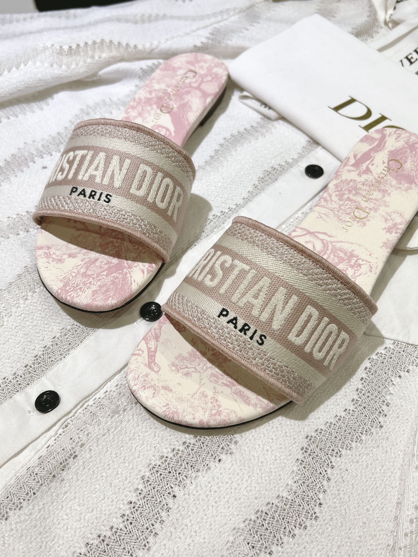 1:1 Dior Women's Monogram Embroidered Leather-Soled Slippers