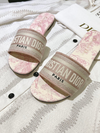 1:1 Dior Women's Monogram Embroidered Leather-Soled Slippers
