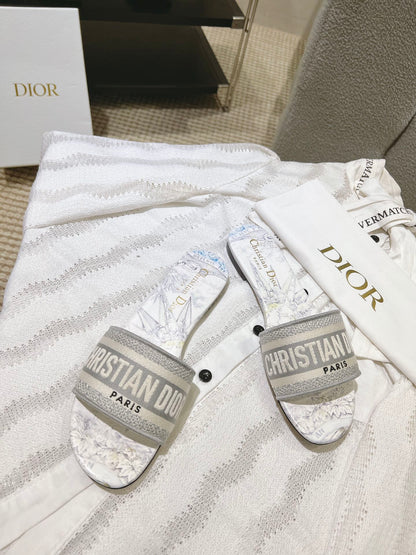 1:1 Dior Women's Monogram Embroidered Leather-Soled Slippers