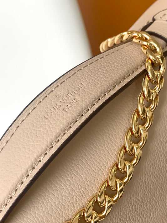 Top-tier Beige Oxford