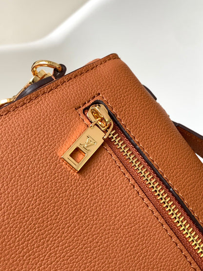 Top-tier Brown Oxford