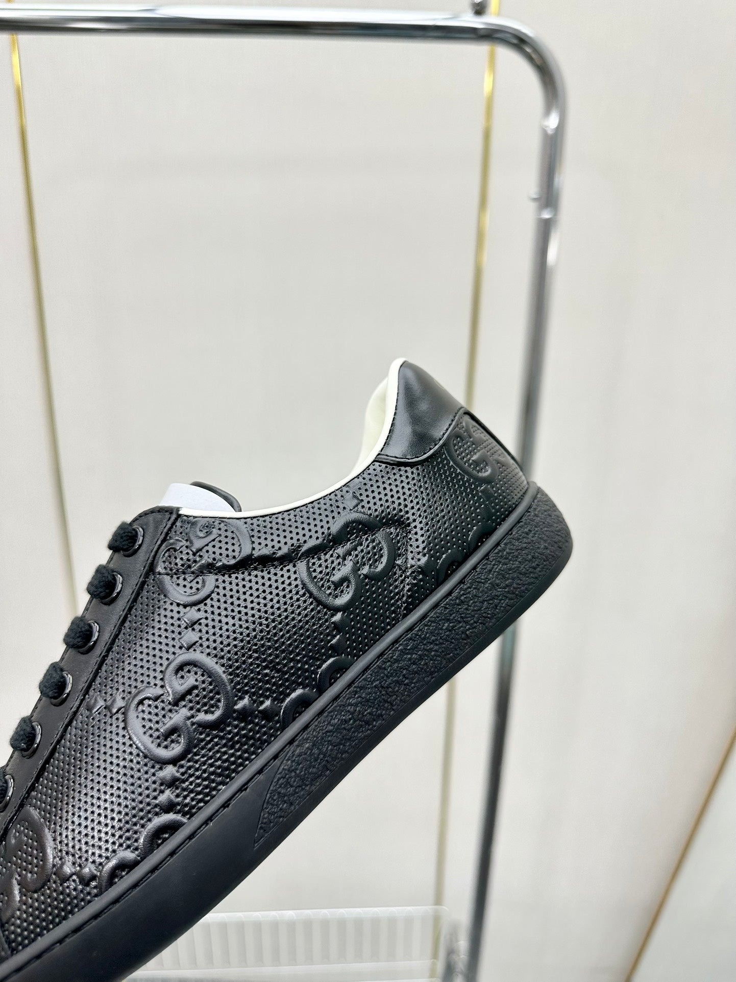1:1 Gucci Black sneakers