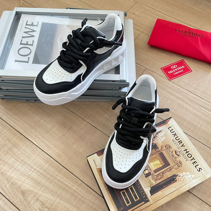 1:1 Valentino studded low-top sneakers