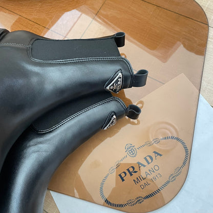 1:1 Prada Chelsea Boots