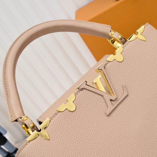 Original quality Beige Capucines GM