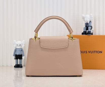 Original quality Beige Capucines GM