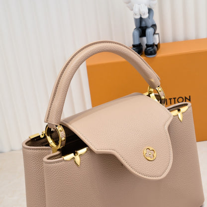 Original quality Beige Capucines GM