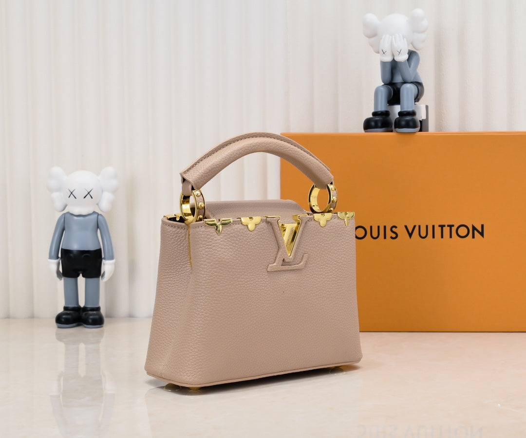 Original quality Beige Capucines Mini