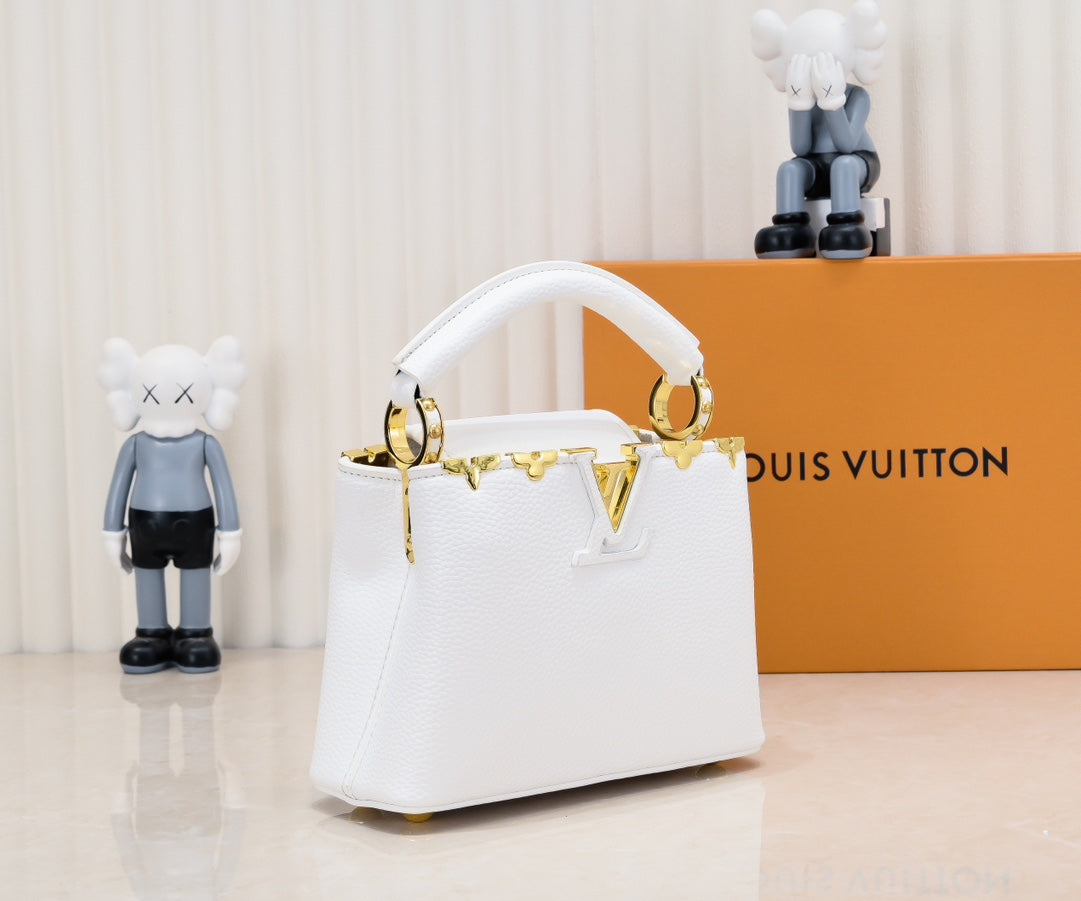 Original quality White Capucines Mini