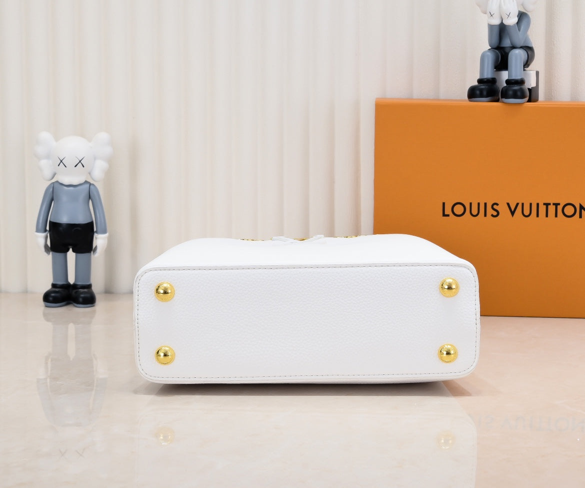 Original quality White Capucines MM