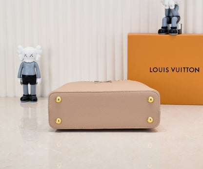 Original quality Beige Capucines MM