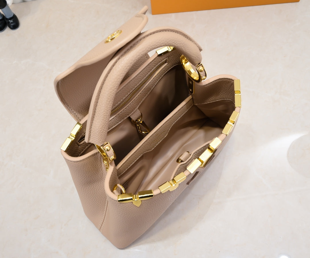 Original quality Beige Capucines MM