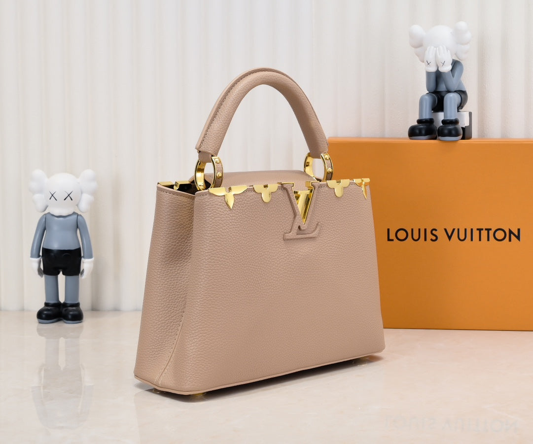 Original quality Beige Capucines MM