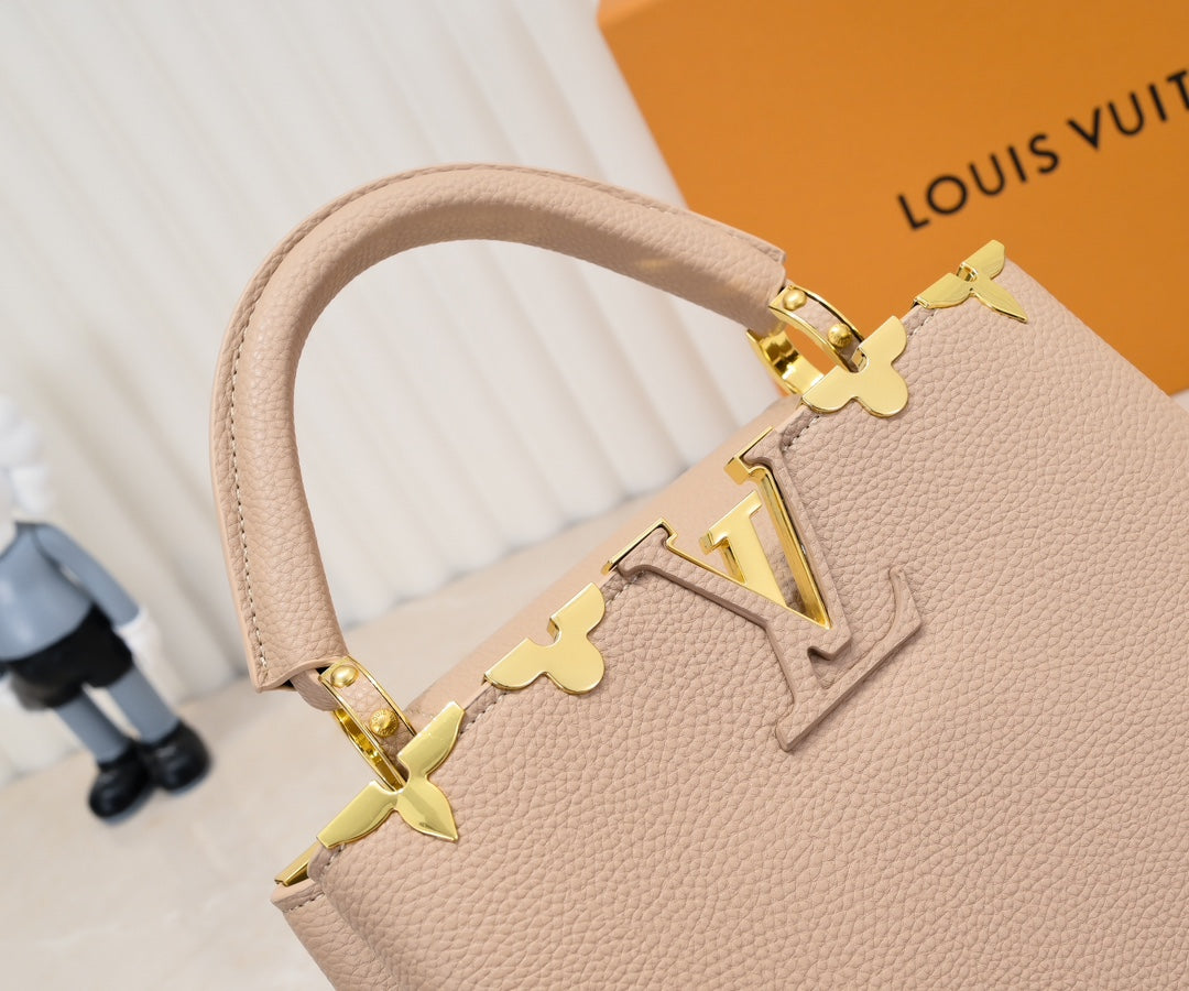 Original quality Beige Capucines MM